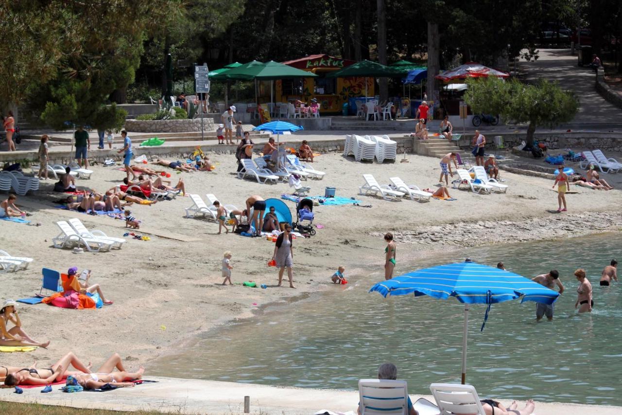 Apartments By The Sea Mali Lošinj Εξωτερικό φωτογραφία