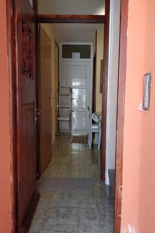 Apartments By The Sea Mali Lošinj Εξωτερικό φωτογραφία